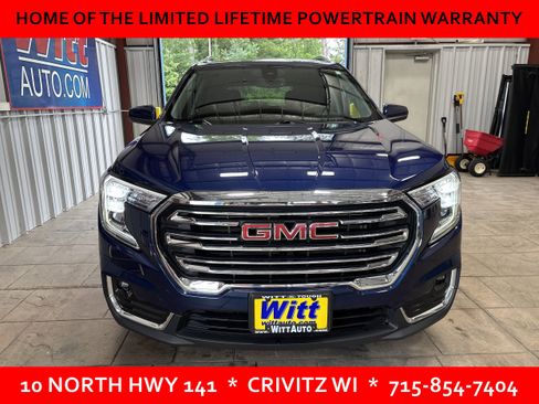 Used 2022 GMC Terrain SLT w/ LPO, Floor Liner Package AWD/4WD image 2