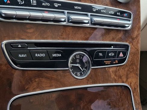 Used 2017 Mercedes-Benz C 300 4MATIC Sedan image 30