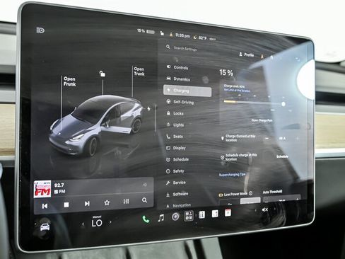 Used 2022 Tesla Model Y Performance AWD/4WD image 27