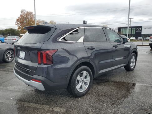 New 2026 Kia Sorento LX image 6