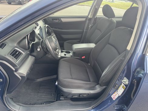 Used 2019 Subaru Legacy 2.5i Premium AWD/4WD image 12
