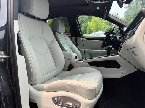 Certified 2026 Porsche Macan S AWD/4WD image 20
