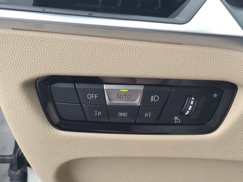 Used 2023 BMW 330i 330i w/ Convenience Package image 29