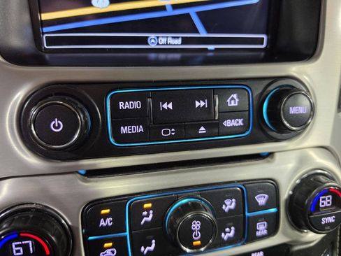Used 2017 GMC Yukon SLT w/ Open Road Package AWD/4WD image 44