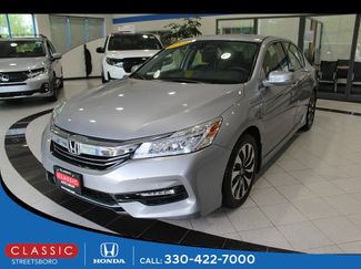 Used 2017 Honda Accord Touring video 1