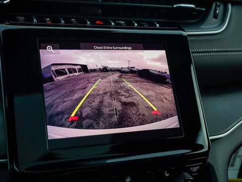 New 2025 Jeep Grand Cherokee Altitude image 25