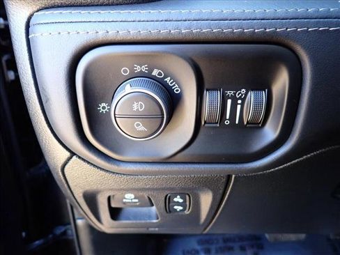 Used 2021 RAM 1500 Limited image 17