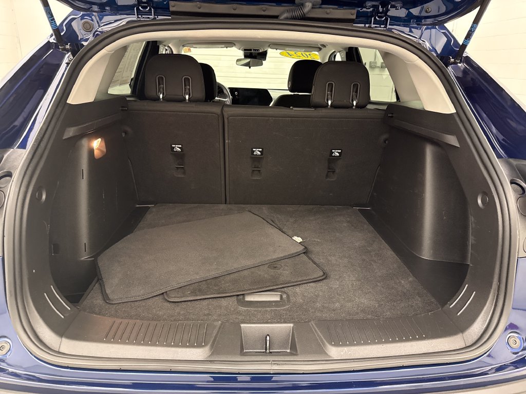 Used 2024 Chevrolet Trax LS FWD image 23