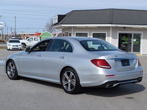 Used 2018 Mercedes-Benz E 300 image 3