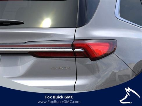 Used 2026 Buick Enclave Preferred w/ Power Package image 11