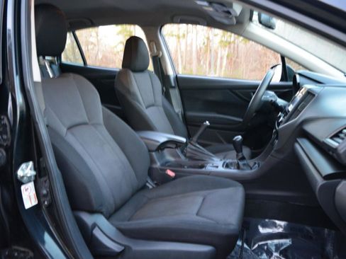 Used 2018 Subaru Impreza 2.0i AWD/4WD image 17