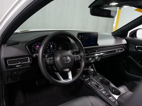 Used 2025 Honda Civic Sport image 11