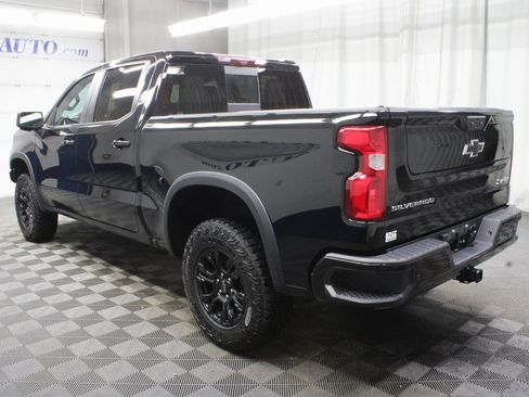 Used 2023 Chevrolet Silverado 1500 ZR2 w/ Technology Package image 5