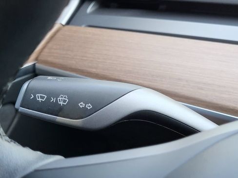 Used 2023 Tesla Model 3 Standard Range RWD image 19