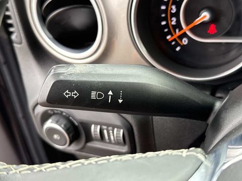 Used 2018 Jeep Wrangler Unlimited Sahara AWD/4WD image 23