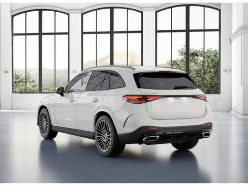 Used 2026 Mercedes-Benz GLC 300 image 27