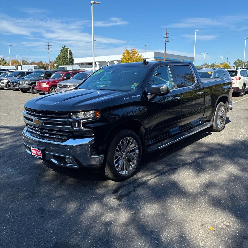 Used 2022 Chevrolet Silverado 1500 LTZ w/ Safety Package II AWD/4WD image 2