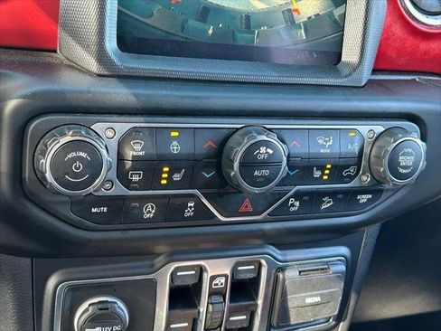 Certified 2020 Jeep Wrangler Unlimited Rubicon AWD/4WD image 21