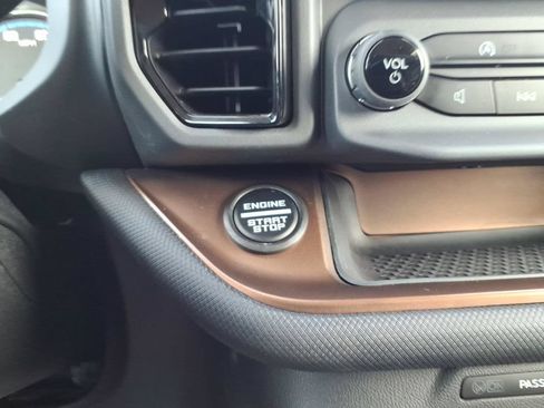 Used 2024 Ford Bronco Sport Outer Banks w/ Tech Package AWD/4WD image 24