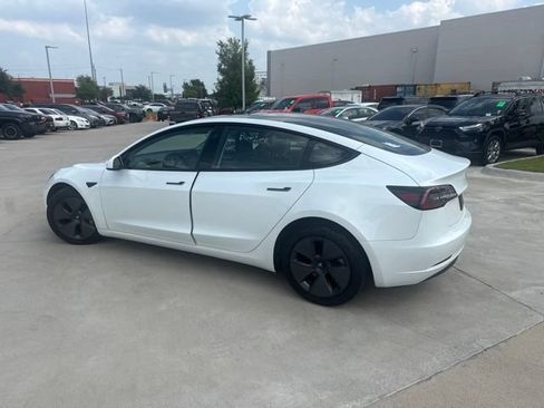 Used 2023 Tesla Model 3 Standard Range RWD image 4