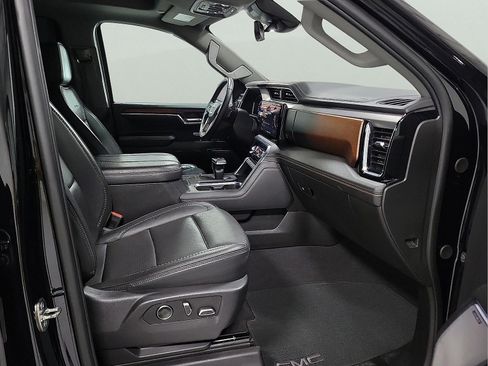 Used 2024 GMC Sierra 1500 Denali w/ Denali Reserve Package AWD/4WD image 15