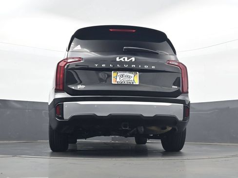 Used 2024 Kia Telluride LX AWD/4WD image 27