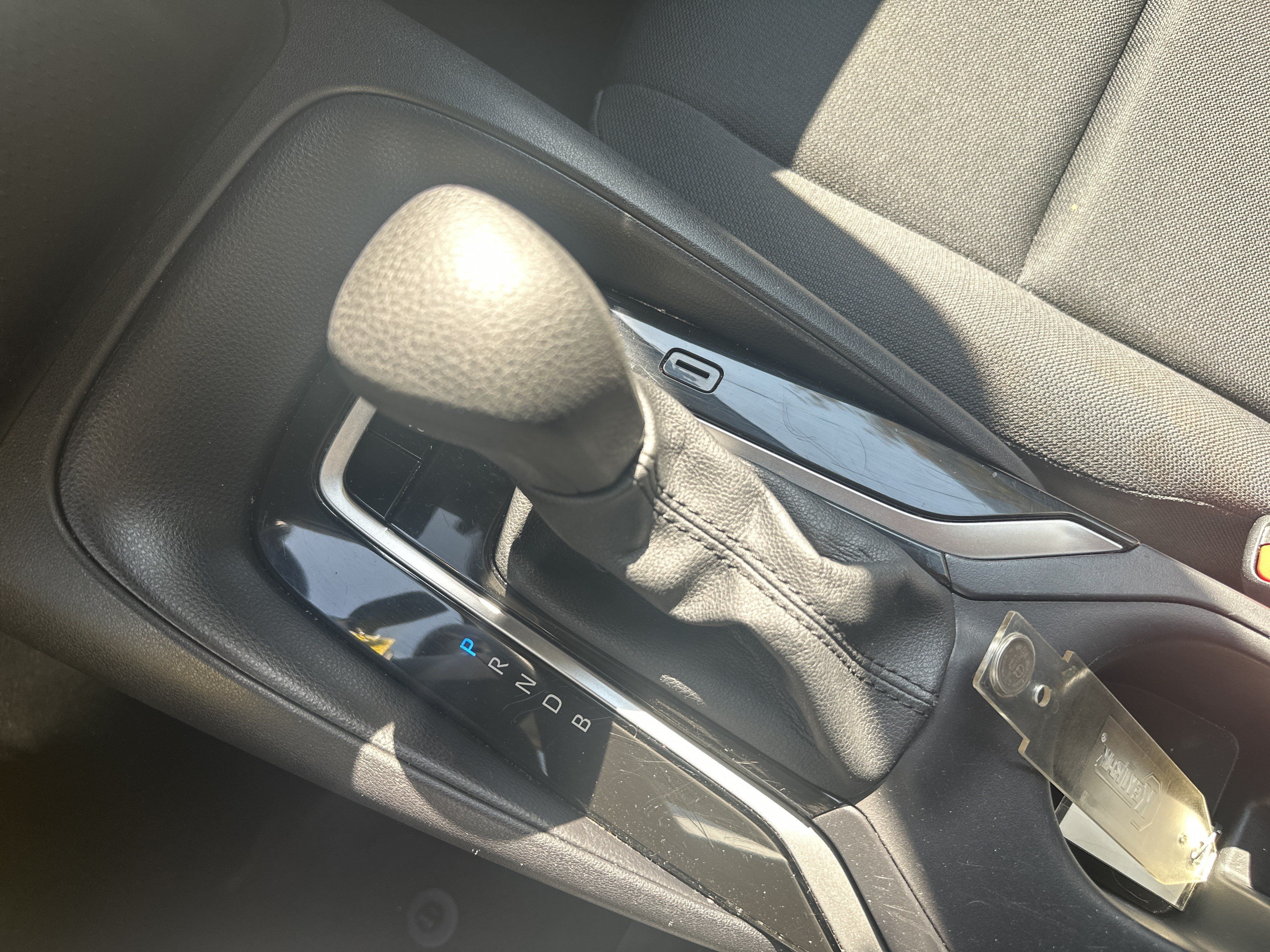 Used 2025 Toyota Corolla LE FWD image 24