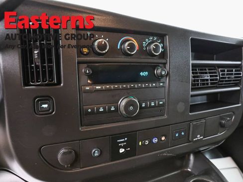 Used 2024 Chevrolet Express 3500 LT w/ LT Preferred Equipment Group RWD image 18