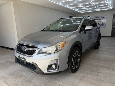 Used 2016 Subaru Crosstrek 2.0i Premium AWD/4WD image 3