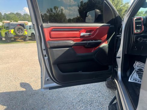 Used 2019 RAM 1500 Rebel AWD/4WD image 19