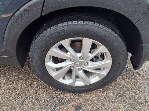 Used 2020 Hyundai Tucson SE image 25