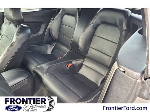 Used 2019 Ford Mustang Premium image 10