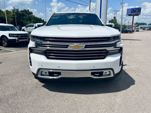 Used 2020 Chevrolet Silverado 1500 High Country AWD/4WD image 2