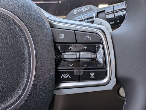 New 2026 Kia Carnival LXS FWD image 19