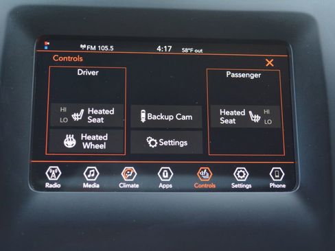 Used 2020 Jeep Cherokee Latitude Plus w/ Cold Weather Group image 22