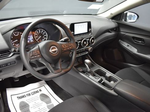 Certified 2025 Nissan Sentra S FWD image 4