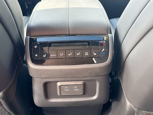 Used 2027 INFINITI QX60 Luxe w/ Cargo Package FWD image 28