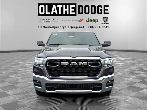 New 2026 RAM 1500 Big Horn AWD/4WD image 9