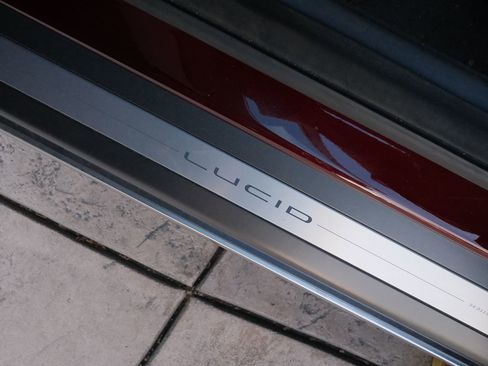 Used 2024 Lucid Air Touring AWD/4WD image 44