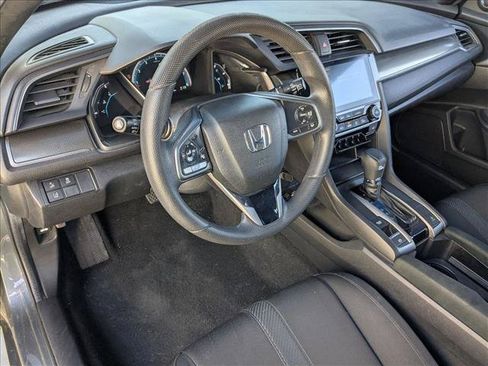 Used 2019 Honda Civic EX image 9