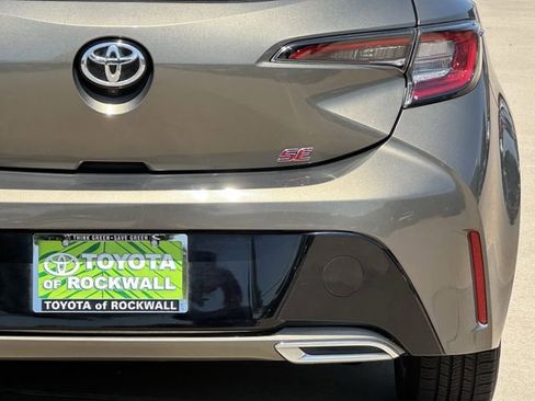 Used 2020 Toyota Corolla SE FWD image 6