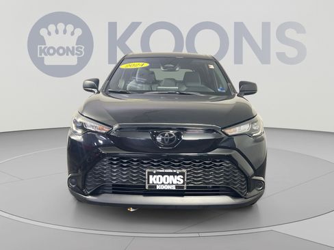 Used 2024 Toyota Corolla Cross AWD Hybrid image 11