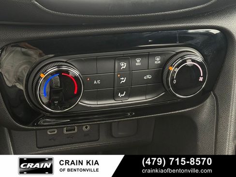 Used 2020 Buick Encore GX Preferred FWD image 17