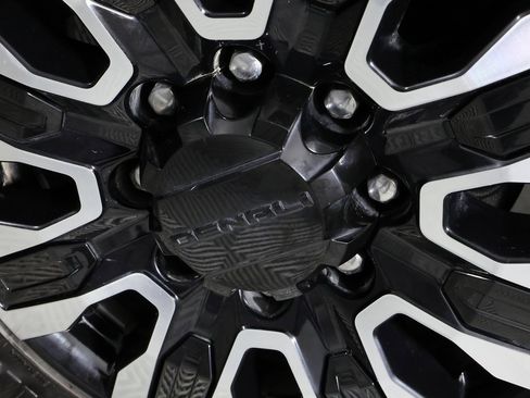 Used 2024 GMC Sierra 2500 Denali Ultimate image 56