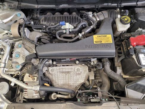 Used 2019 Nissan Rogue SV FWD image 30