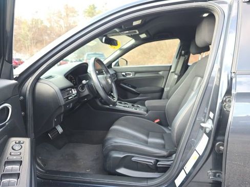 Used 2025 Honda Civic Sport image 11