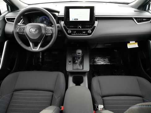 Certified 2026 Toyota Corolla Cross SE w/ Moonroof Package image 10