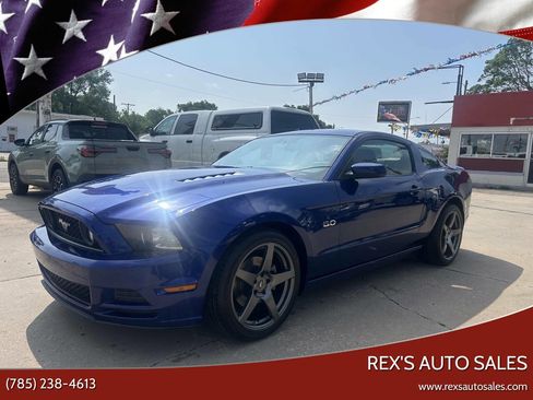 Used 2013 Ford Mustang GT RWD image 2
