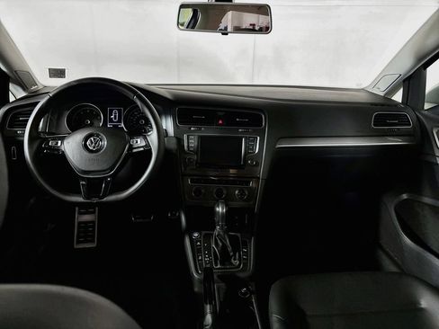 Used 2017 Volkswagen Golf Alltrack SE AWD/4WD image 12