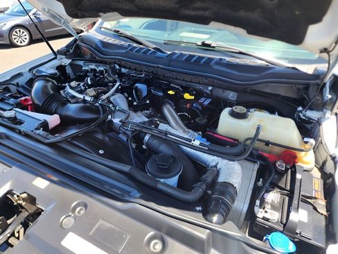 Used 2018 Ford F250 Lariat w/ Lariat Value Package AWD/4WD image 12